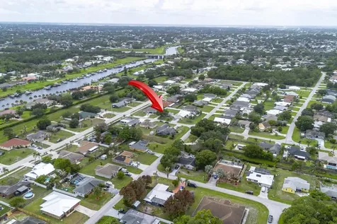 2590 SW Hinchman Street Port St Lucie FL 34984