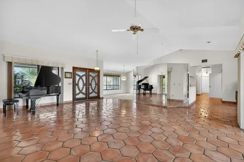 9055 SE Harbor Island Way Hobe Sound FL 33455