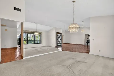 9055 SE Harbor Island Way Hobe Sound FL 33455
