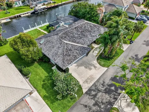 9055 SE Harbor Island Way Hobe Sound FL 33455