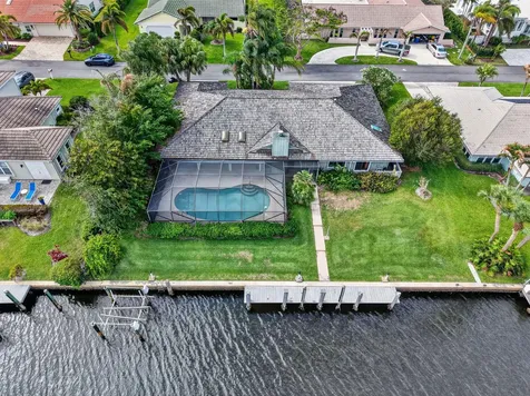 9055 SE Harbor Island Way Hobe Sound FL 33455