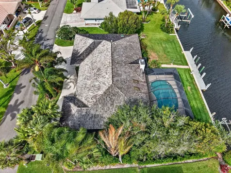 9055 SE Harbor Island Way Hobe Sound FL 33455