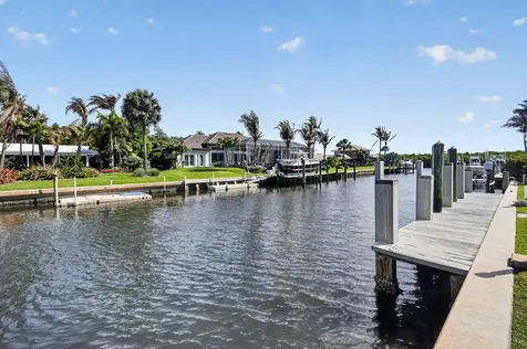 9055 SE Harbor Island Way Hobe Sound FL 33455