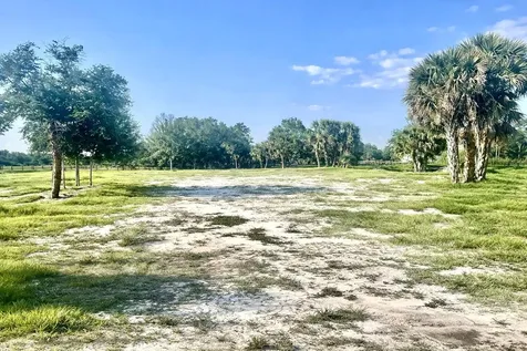 2452 SE 130th Way Okeechobee FL 34974