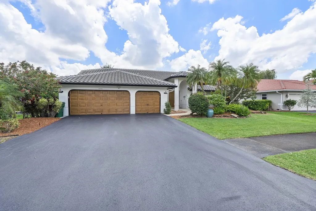 5431 NW 109th Lane Coral Springs FL 33076