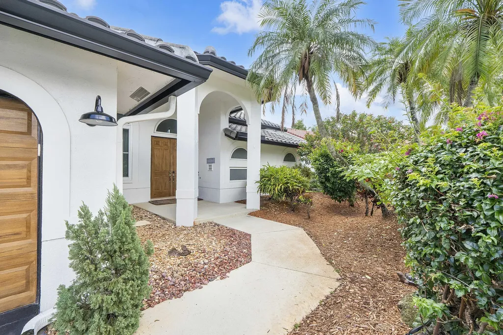 5431 NW 109th Lane Coral Springs FL 33076