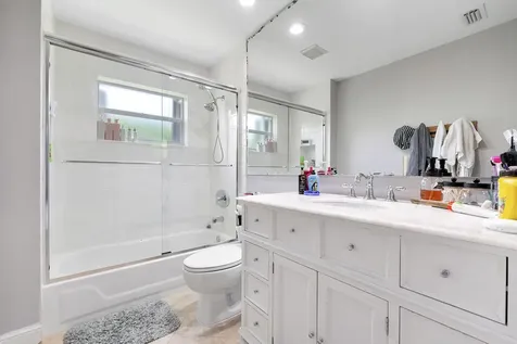 5431 NW 109th Lane Coral Springs FL 33076