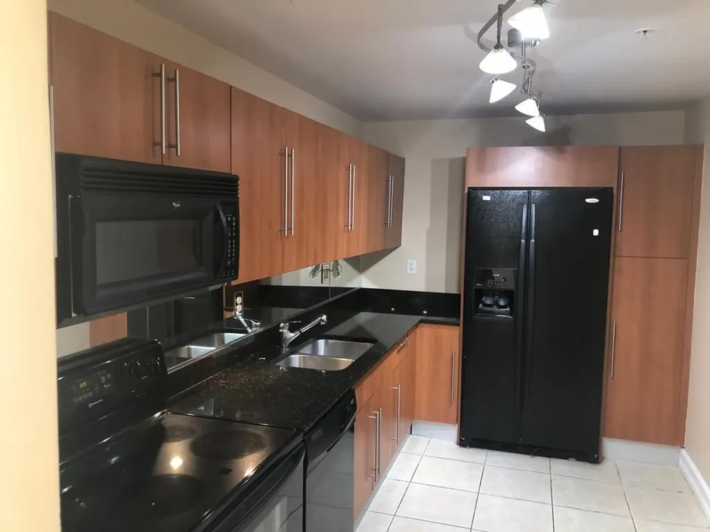 3000 S Ocean Drive Hollywood FL 33019