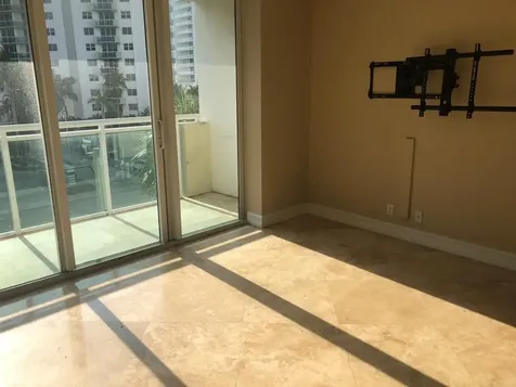3000 S Ocean Drive Hollywood FL 33019