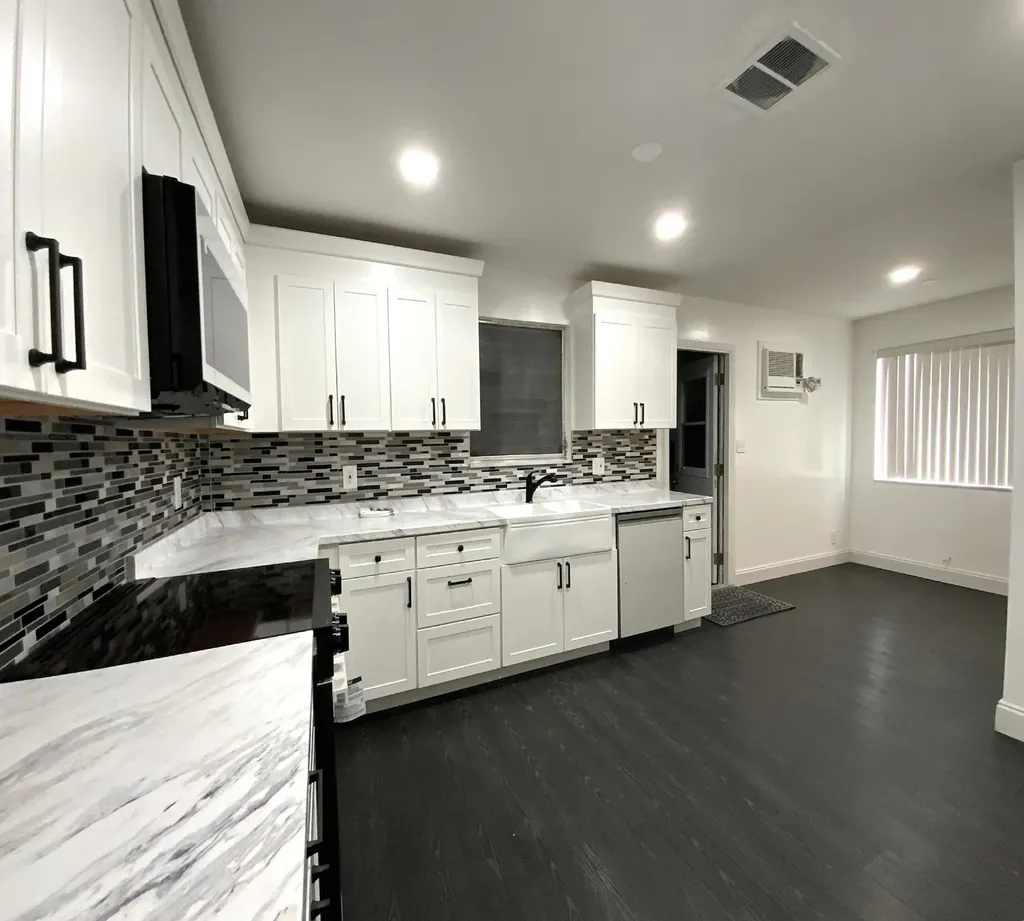 3521 NW 29th Street Lauderdale Lakes FL 33311