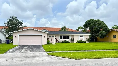 3521 NW 29th Street Lauderdale Lakes FL 33311