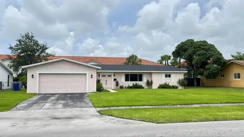 3521 NW 29th Street Lauderdale Lakes FL 33311
