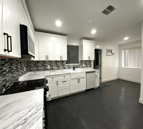 3521 NW 29th Street Lauderdale Lakes FL 33311