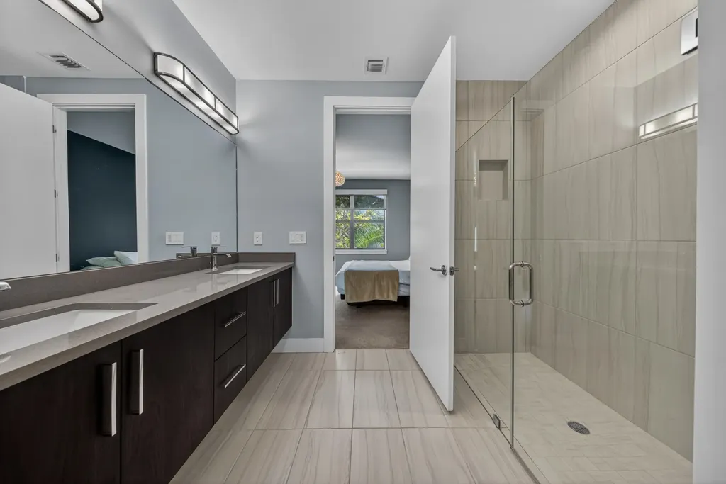 625 NE 22nd Drive Wilton Manors FL 33305