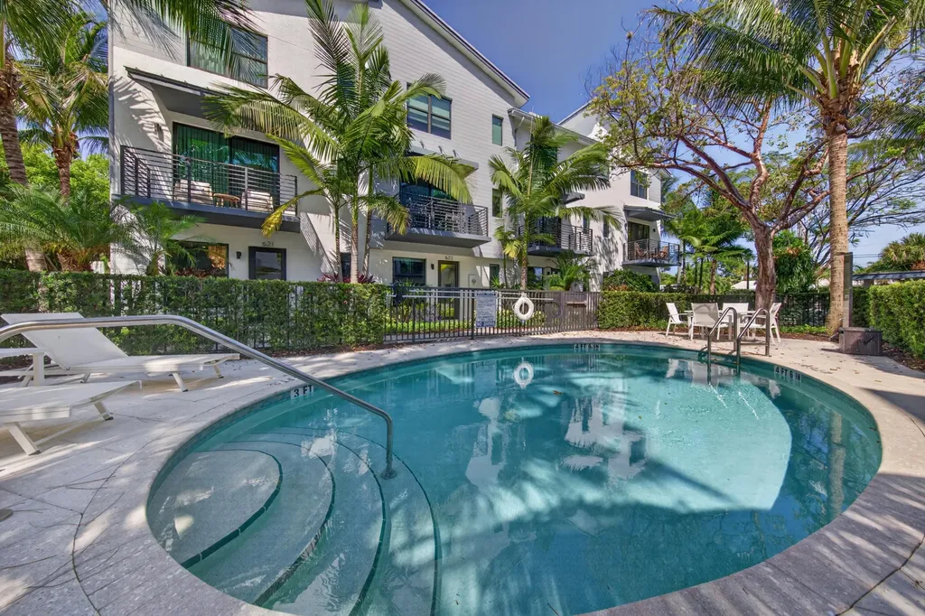 625 NE 22nd Drive Wilton Manors FL 33305