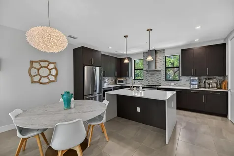 625 NE 22nd Drive Wilton Manors FL 33305