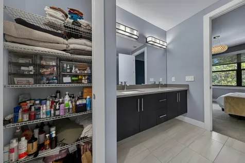 625 NE 22nd Drive Wilton Manors FL 33305