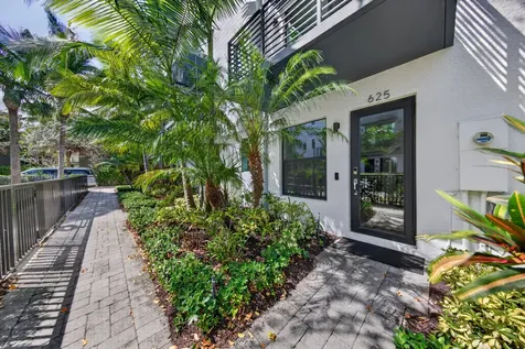625 NE 22nd Drive Wilton Manors FL 33305