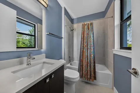 625 NE 22nd Drive Wilton Manors FL 33305