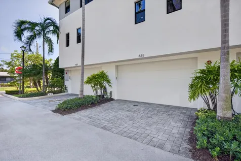 625 NE 22nd Drive Wilton Manors FL 33305