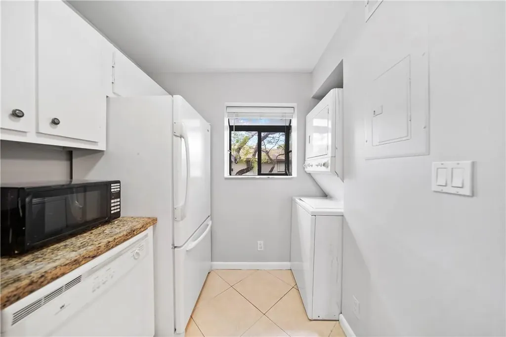 503 Gardens Drive Pompano Beach FL 33069