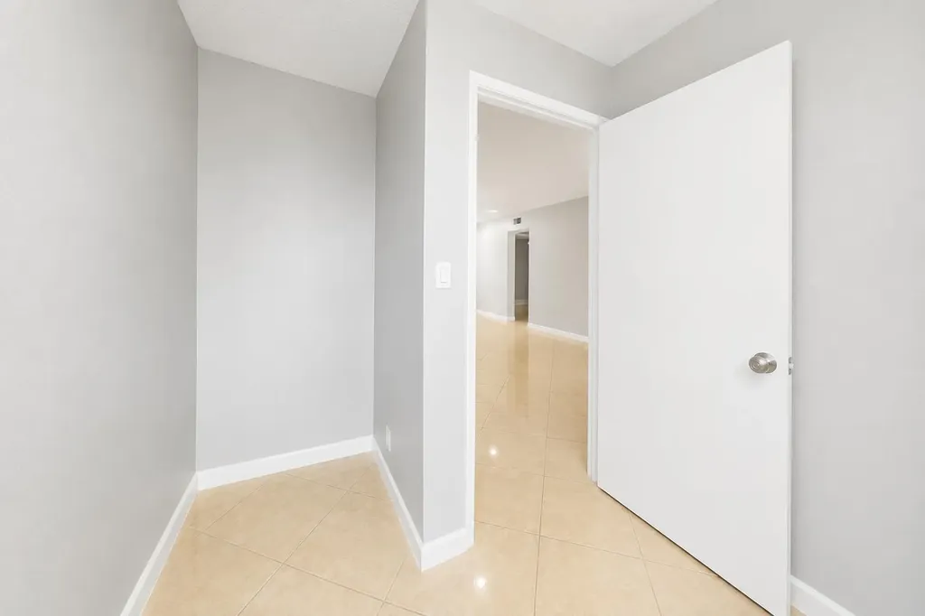 503 Gardens Drive Pompano Beach FL 33069