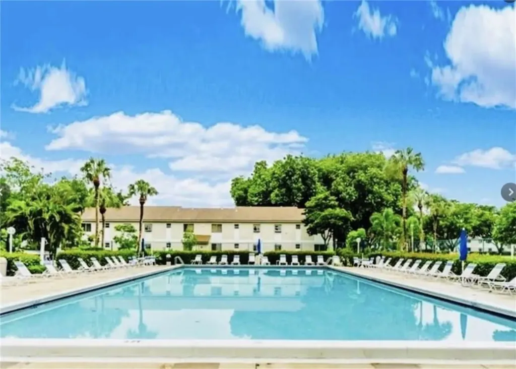 503 Gardens Drive Pompano Beach FL 33069