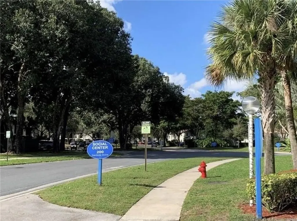 503 Gardens Drive Pompano Beach FL 33069
