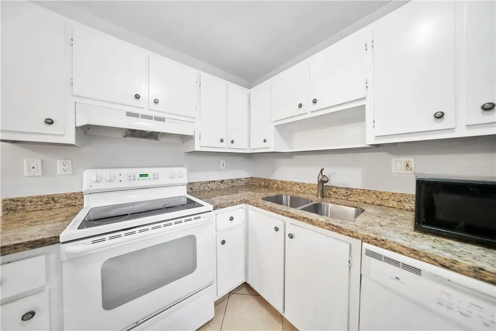 503 Gardens Drive Pompano Beach FL 33069