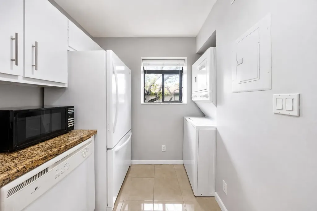 503 Gardens Drive Pompano Beach FL 33069