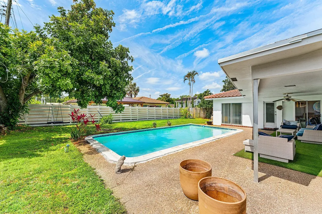 2 Tam O Shanter Lane Boca Raton FL 33431