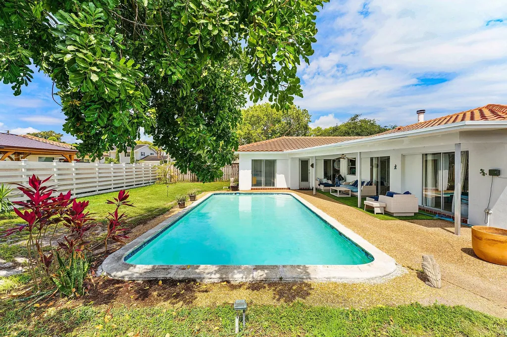 2 Tam O Shanter Lane Boca Raton FL 33431