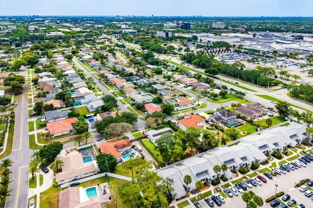 2 Tam O Shanter Lane Boca Raton FL 33431