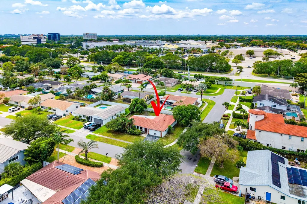 2 Tam O Shanter Lane Boca Raton FL 33431