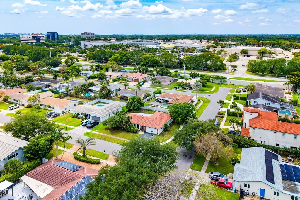 2 Tam O Shanter Lane Boca Raton FL 33431