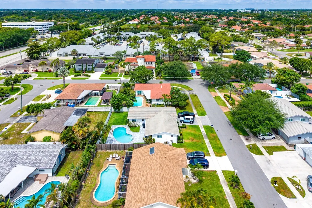 2 Tam O Shanter Lane Boca Raton FL 33431