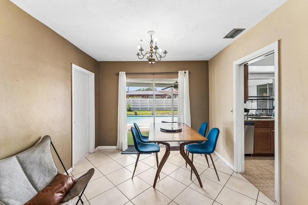 2 Tam O Shanter Lane Boca Raton FL 33431