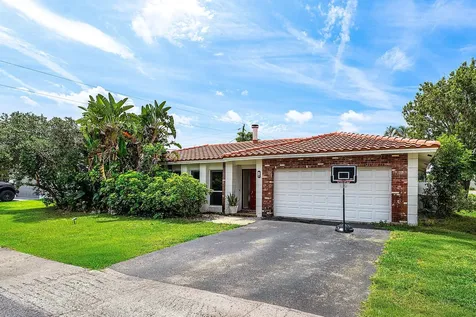 2 Tam O Shanter Lane Boca Raton FL 33431