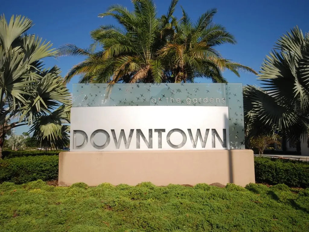 261 Cypress Point Drive Palm Beach Gardens FL 33418