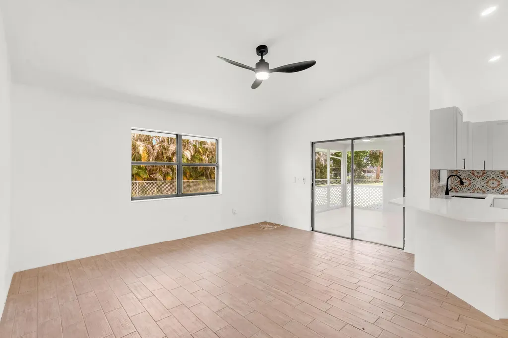 731 SE Majestic Terrace Port St Lucie FL 34983