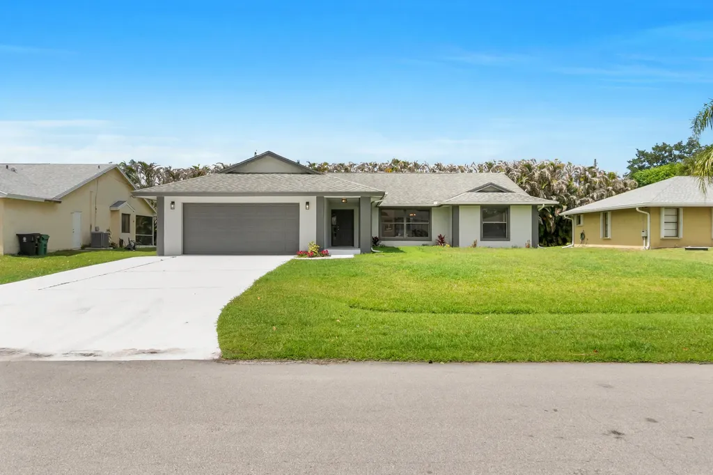 731 SE Majestic Terrace Port St Lucie FL 34983
