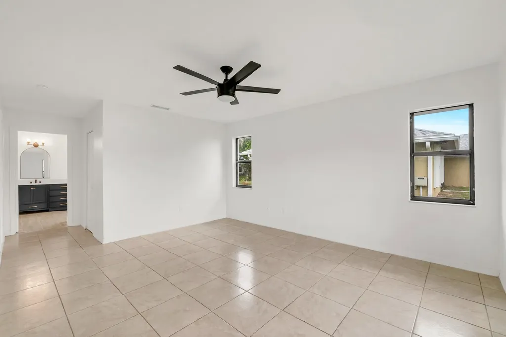 731 SE Majestic Terrace Port St Lucie FL 34983