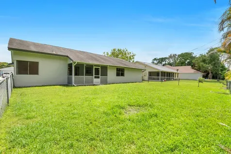 731 SE Majestic Terrace Port St Lucie FL 34983