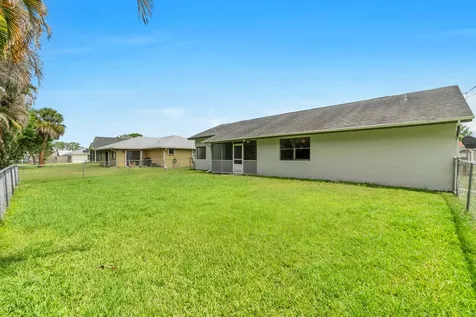 731 SE Majestic Terrace Port St Lucie FL 34983