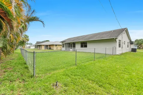 731 SE Majestic Terrace Port St Lucie FL 34983