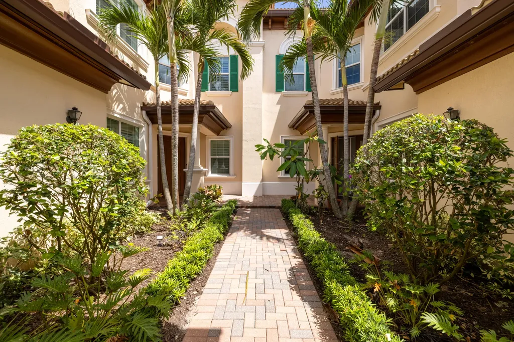 111 Tresana Boulevard Jupiter FL 33478