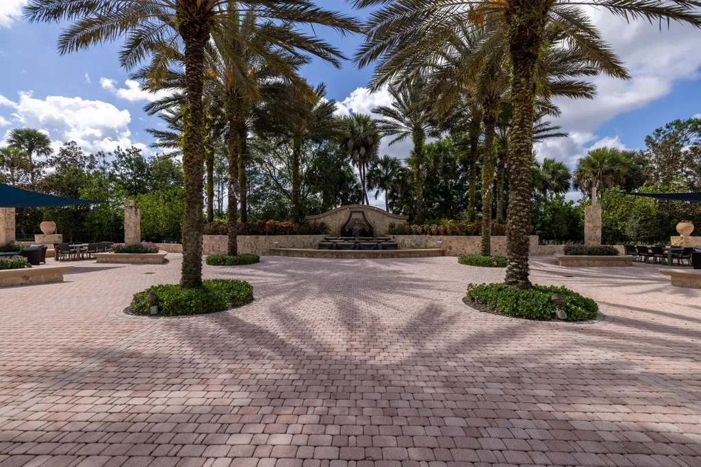 111 Tresana Boulevard Jupiter FL 33478