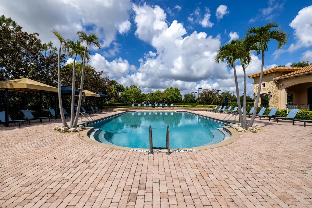111 Tresana Boulevard Jupiter FL 33478