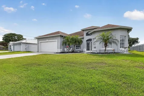 1711 SE Fairfield Street Port St Lucie FL 34983