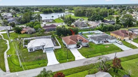 1711 SE Fairfield Street Port St Lucie FL 34983